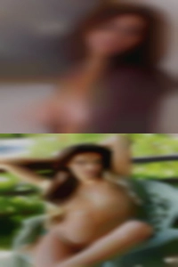 Eyes: girls who Deep -Set.